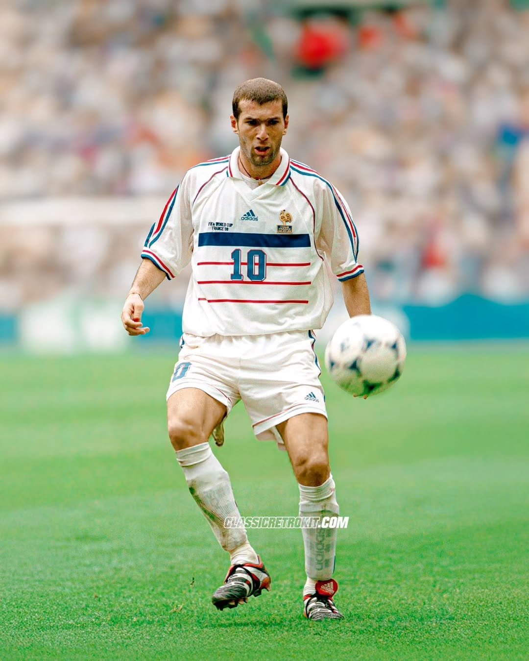 海星直播- 意大利杯最后时刻再迎强敌，塞维利亚远射贴柱，主帅态度：管理层满意，年轻球员获得机会