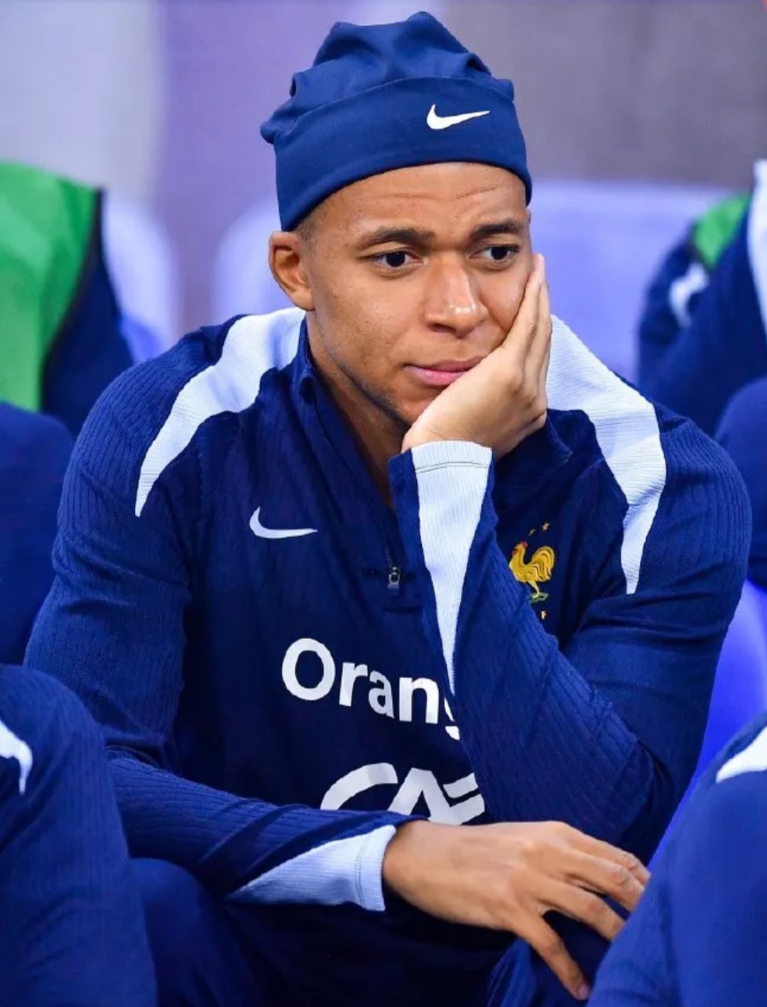 海星直播-包含重要助攻首场状态出色，G2观众沸腾！，姆巴佩重返赛场全场沸腾不已的词条