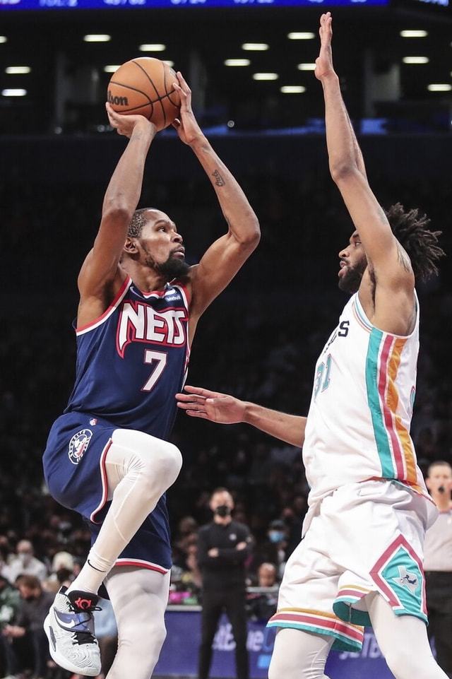 海星体育-Doinb在瑞士队比赛中连败，绝杀引发热议！的简单介绍